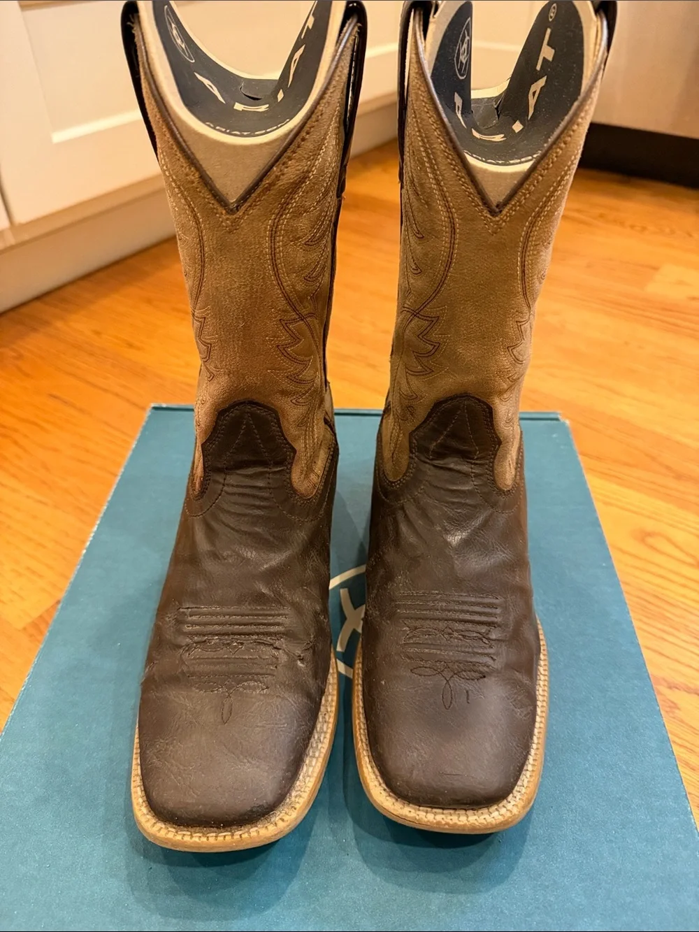 ARIAT Kids Brumby Western Boots - size 4
